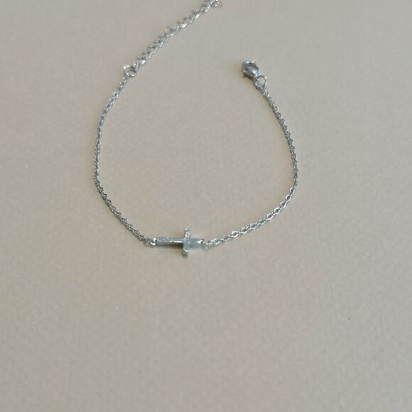 Cross bracelet M1028 - Picture 2 of 3